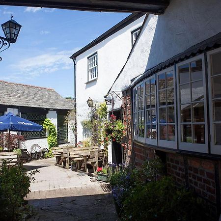 The Tree Inn بود المظهر الخارجي الصورة